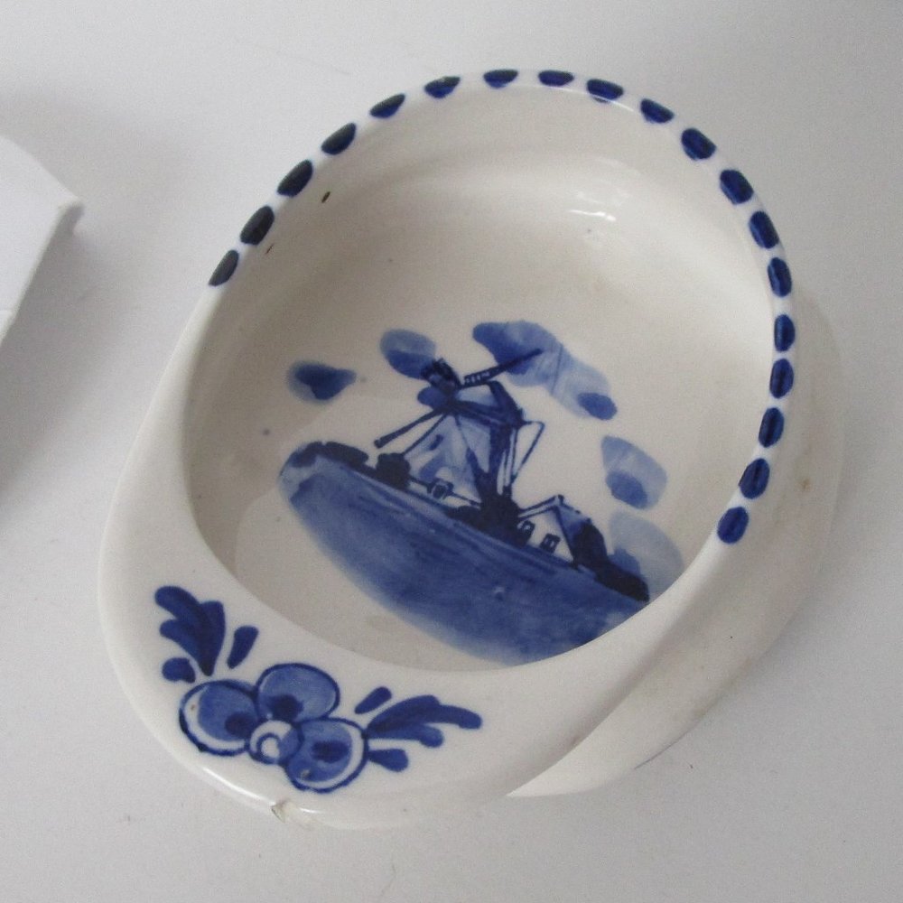Delft blue Dutch Boy cap trinket dish